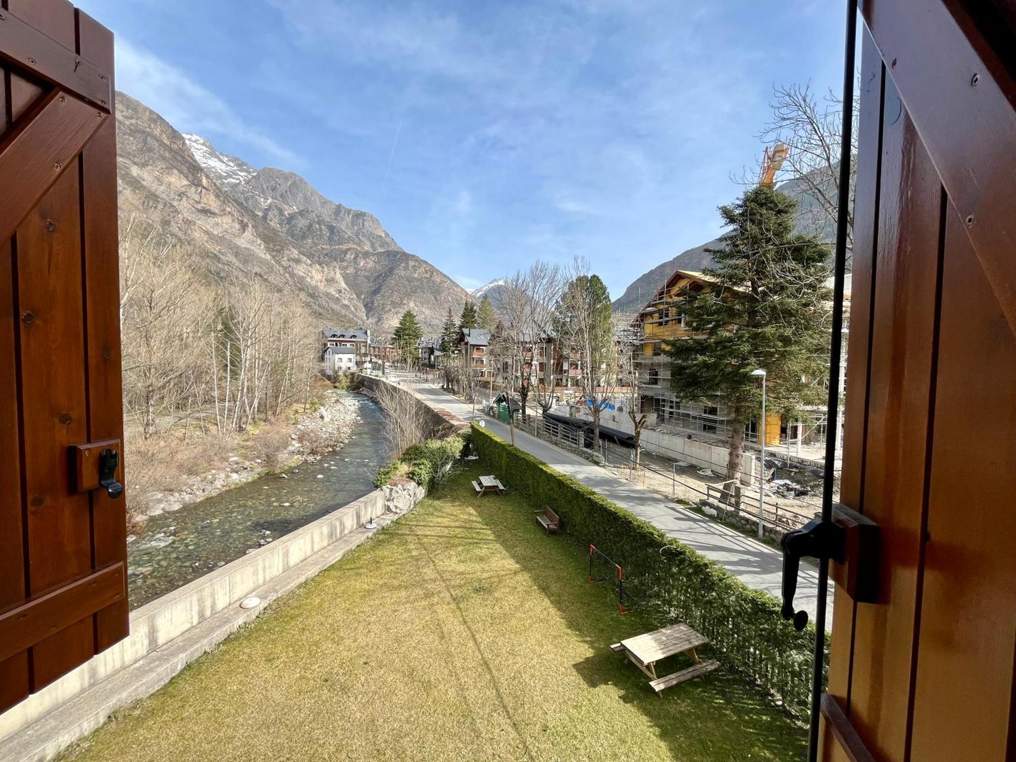 Apartamento B13 - La Granja 2º - Villmor Benasque Exterior foto